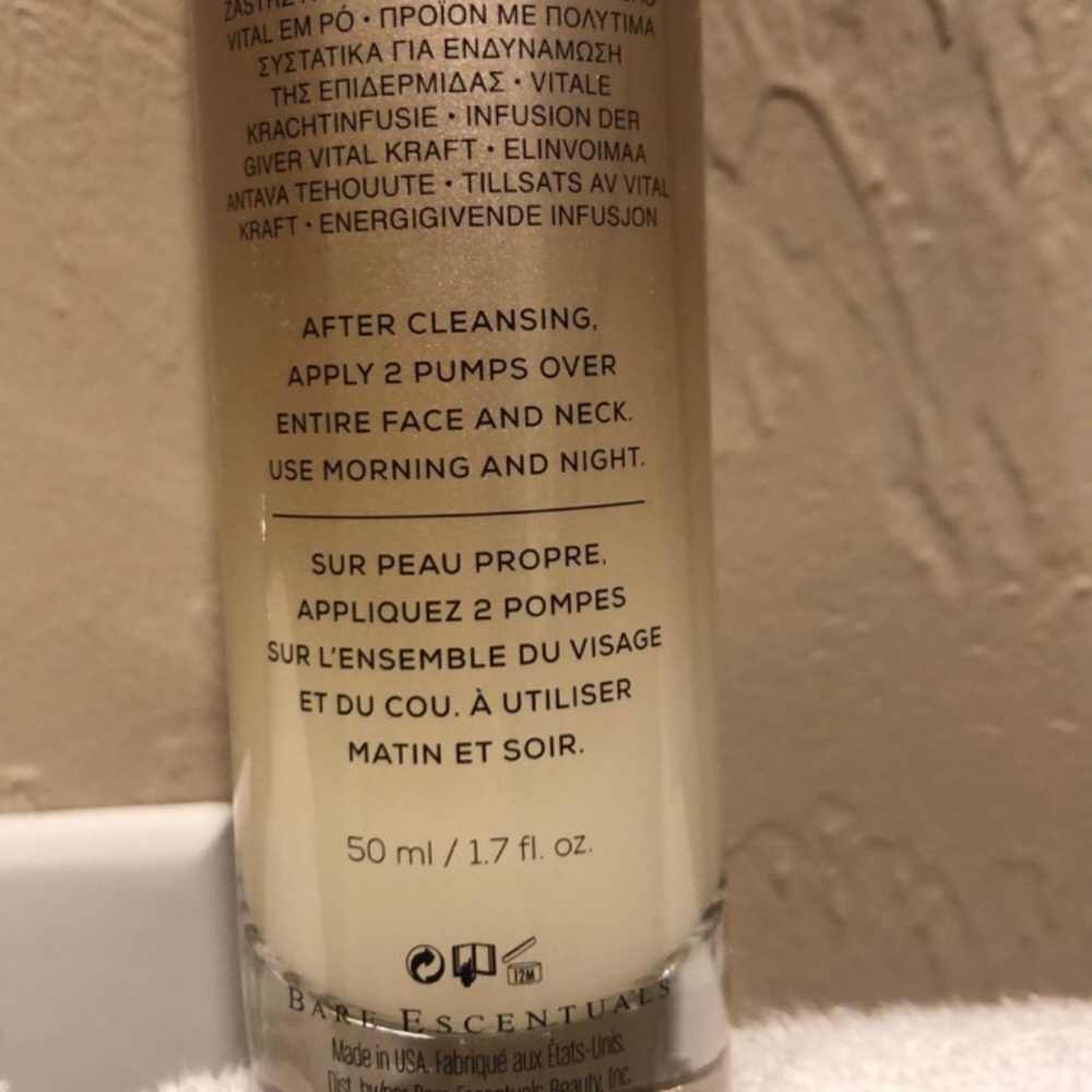 ❤️HOST PICK❤️ Vital Power Infusion Serum Skincare - Picture 3 of 9